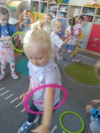 Pierwsze dni w przedszkolu - grupa "Krasnale" (7)
