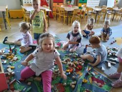 Pierwsze dni w przedszkolu - grupa "Krasnale" (12)