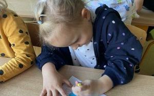 Międzynarodowy Dzień Kropki w grupie „Słoneczka” (7)