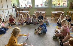 Międzynarodowy Dzień Kropki w grupie „Słoneczka” (5)
