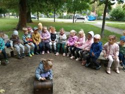 Krasnale lubią jesień (1)