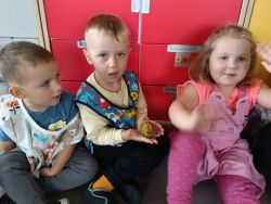 Krasnale lubią jesień (9)