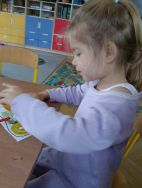 Krasnale lubią jesień (10)
