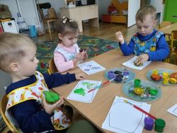Krasnale lubią jesień (1)
