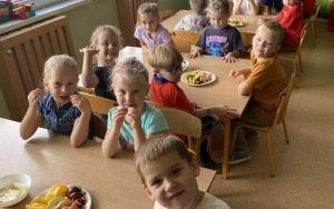 Owocowo warzywny tydzień w grupie Słoneczka  (17)
