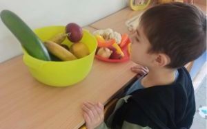 Warzywno - owocowe odkrycia w grupie Zuchy (10)