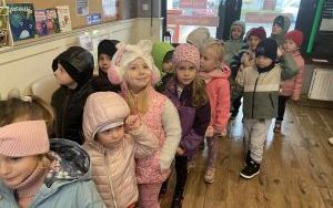 Słoneczka poznają zawód listonosza  (7)