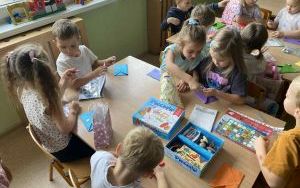 Słoneczka poznają zawód listonosza  (18)