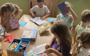 Słoneczka poznają zawód listonosza  (16)