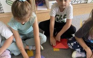 Słoneczka poznają zawód listonosza  (7)
