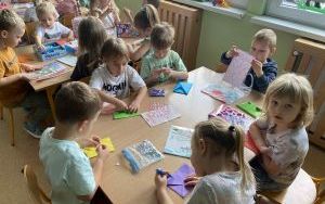 Słoneczka poznają zawód listonosza  (15)