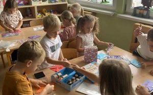 Słoneczka poznają zawód listonosza  (11)