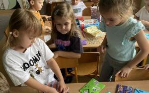 Słoneczka poznają zawód listonosza  (13)