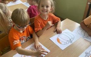 Dzień Edukacji Narodowej - Tydzień kolorów w grupie „Słoneczka”  (15)
