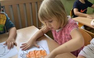 Dzień Edukacji Narodowej - Tydzień kolorów w grupie „Słoneczka”  (16)