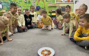 Dzień Edukacji Narodowej - Tydzień kolorów w grupie „Słoneczka”  (3)