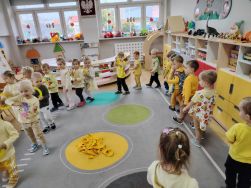 Tydzień pełen kolorów w grupie Krasnali (1)