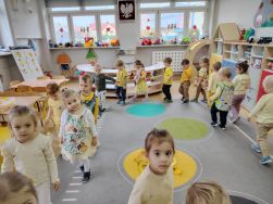 Tydzień pełen kolorów w grupie Krasnali (3)