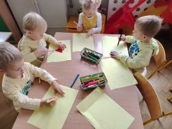 Tydzień pełen kolorów w grupie Krasnali (12)