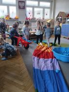 Tydzień pełen kolorów w grupie Krasnali (12)