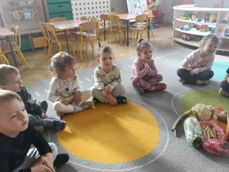 Krasnale poznają zdrowe jesienne warzywa (10)
