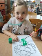 Krasnale poznają zdrowe jesienne warzywa (8)