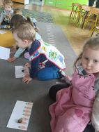 Krasnale poznają zdrowe jesienne warzywa (11)