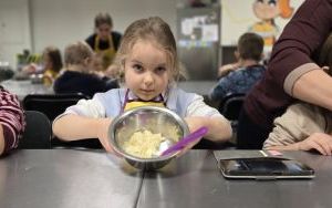 Misie pieką ciastka (5)
