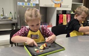 Misie pieką ciastka (6)