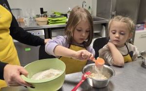 Misie pieką ciastka (5)