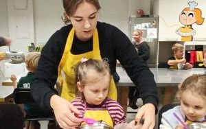 Misie pieką ciastka (4)
