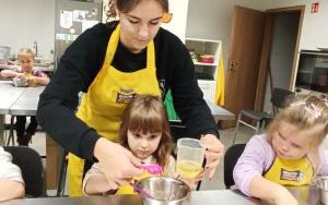 Misie pieką ciastka (7)
