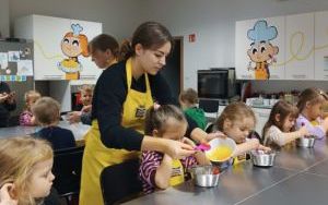 Misie pieką ciastka (5)