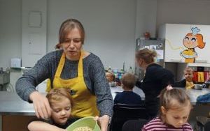 Misie pieką ciastka (17)
