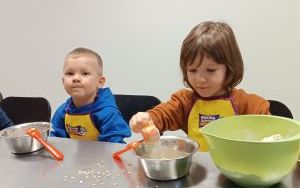 Misie pieką ciastka (4)