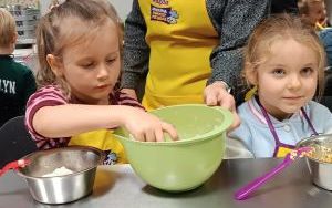 Misie pieką ciastka (5)