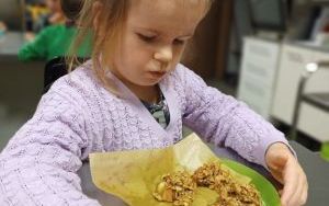 Misie pieką ciastka (14)