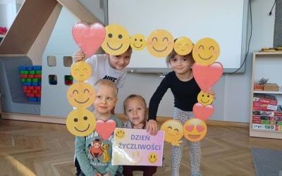 Dzień życzliwości w grupie Pszczółki  (9)