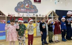 Warsztaty mikołajkowe w grupie Smerfy (7)