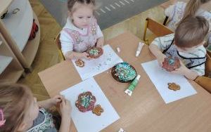 Pieczenie pierniczków (11)