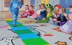 Zabawa karnawałowa w Smerfach (10)