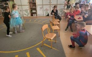 Słoneczka na balu karnawałowym (6)