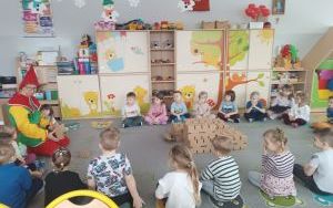 Warsztaty z klockami kartonowymi (19)