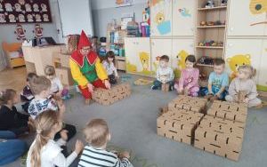 Warsztaty z klockami kartonowymi (11)