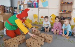 Warsztaty z klockami kartonowymi (7)