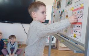 Dzień Kobiet oraz o zawodzie kucharki w grupie Smerfy (4)