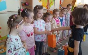 Dzień Kobiet w grupie Misie (3)