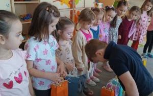 Dzień Kobiet w grupie Misie (5)