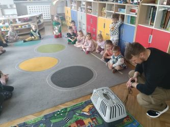 Czworonożni goście u Krasnali (10)