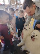 Czworonożni goście u Krasnali (6)